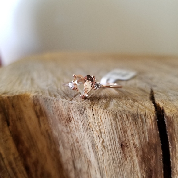 14kt Rose Gold Morganite Sweetheart Ring - Picture 4 of 6